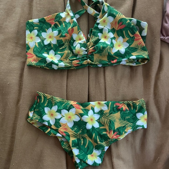 FUSED Hawaii Bikini - ALOHA print - Picture 1 of 4